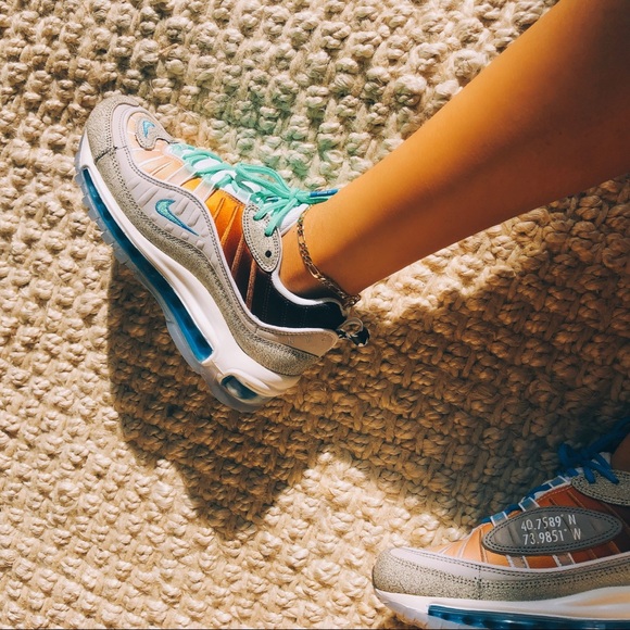 Nike Shoes - Air max 98 NYC, London, Soeul, Paris, Toyko( Rare)